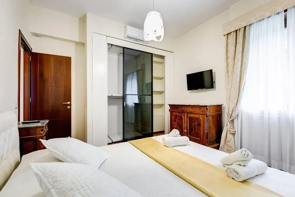 Exclusive Apartment In Eur Lake Рим 0*,