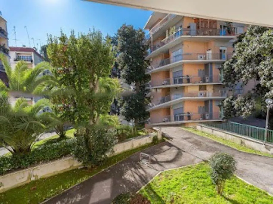 Exclusive Apartment In Eur Lake Рим