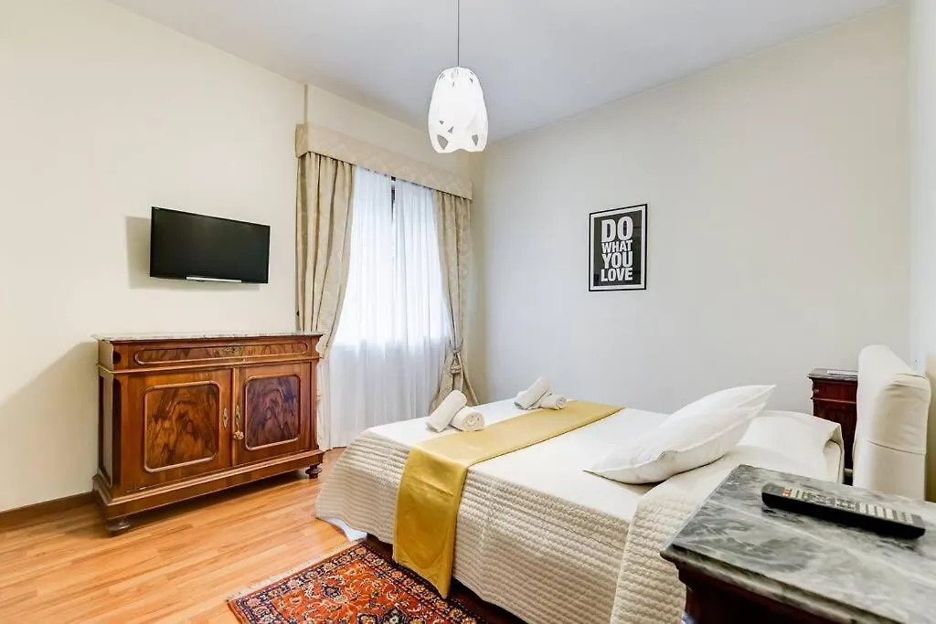 Exclusive Apartment In Eur Lake Rome