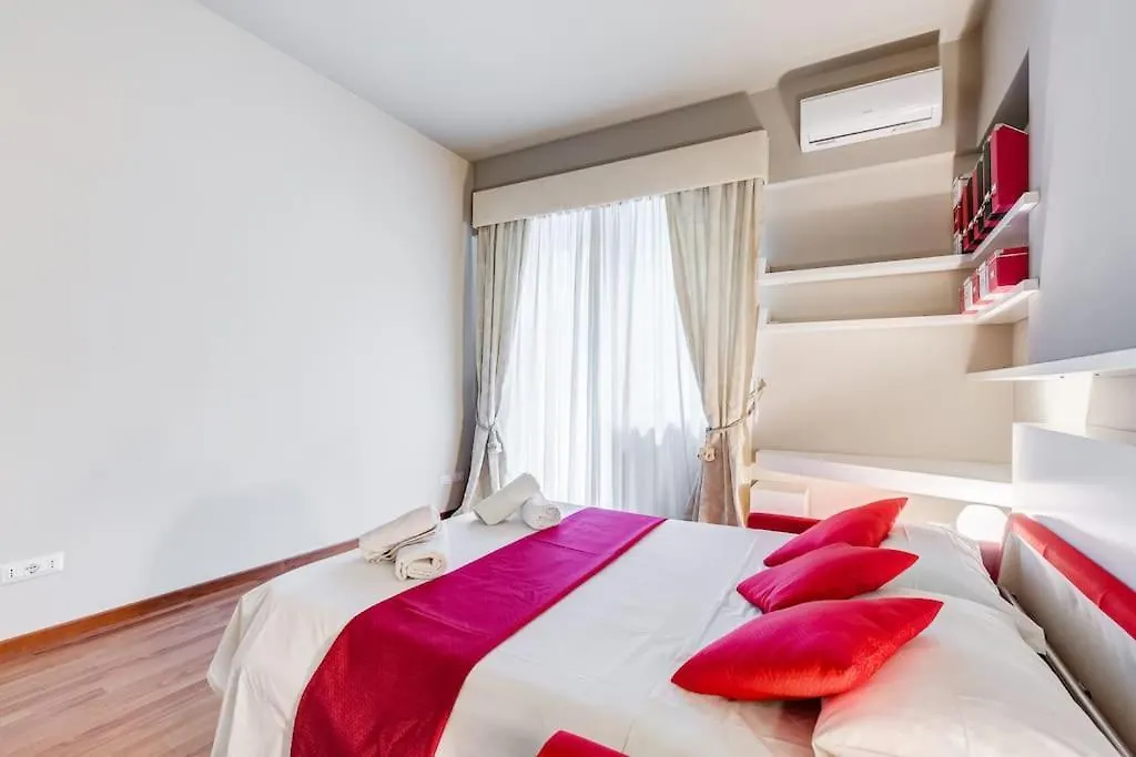 Exclusive Apartment In Eur Lake Rome